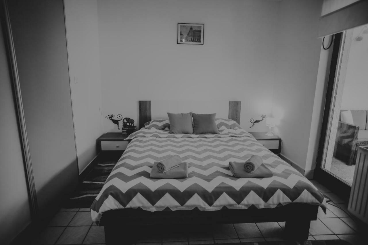 Petros Apartmani Vukovar Esterno foto